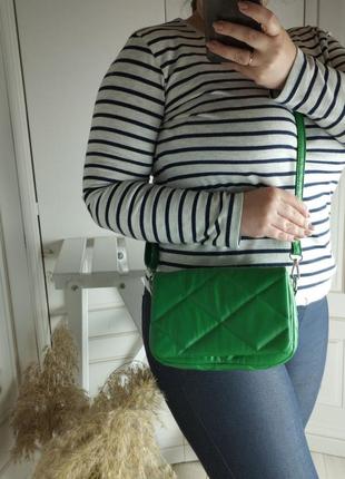Крутая популярная зеленая женская сумка на лето весну