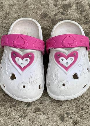 Пляжная обувь кроксы для самых маленьких девочек lc  waikiki (турция)