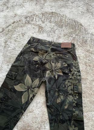 Джинсы брюки скинни с высокой посадкой desigual милитари хаки с пайетками