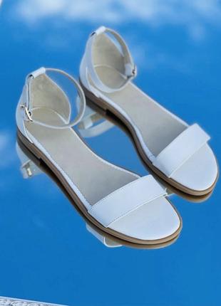 Босоножки натур кожа белые 36-44р все цвета