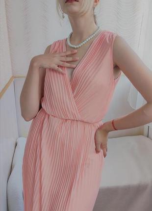 Знижка! ніжна персикова сукня від бренду miss selfridge2 фото
