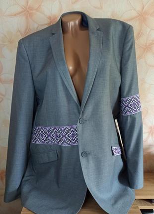 Жакет/пиджак/блейзер женский оверсайз в стиле "с мужского плеча"