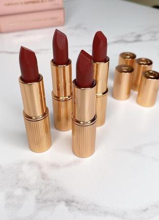 Помада charlotte tilbury walk of no shame 1,5 г