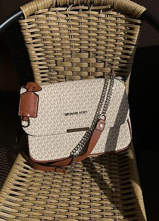 Сумка michael kors zippy bag cream 4