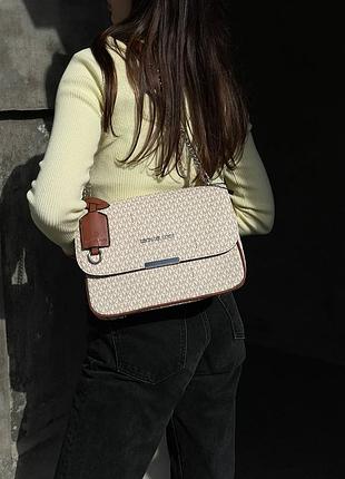 Сумка michael kors zippy bag cream 6