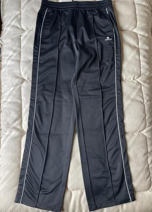 Спортивні штани жіночі.