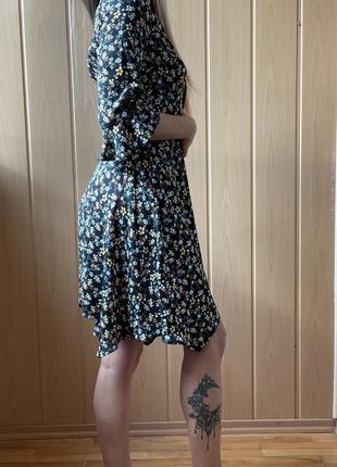 Классное легкое платье миди в цветочек3 фото