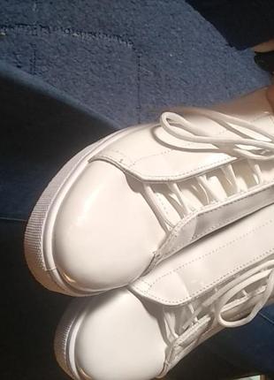 Кеды лаковые белые женские 39