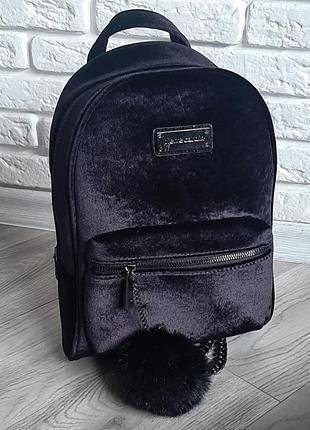 Рюкзак pierre cardin.