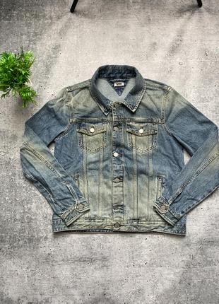 Женская джинсовая куртка tommy jeans distressed jeans jacket!1 фото