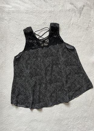 Шифоновая блуза с кружевом
