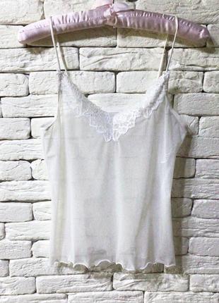 Білий білизняний топ