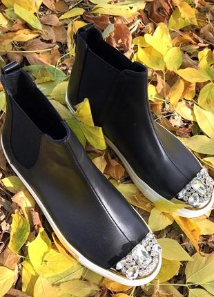 Ботиночки деми с камнями