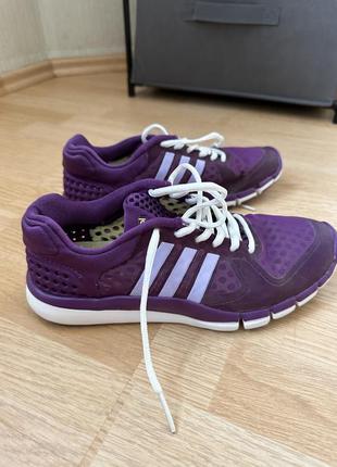 Продам бігові кросівки adidas6 фото