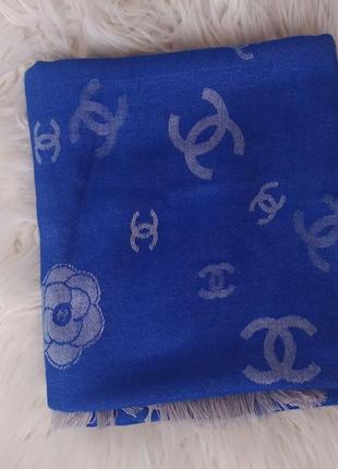 Очень красивый нежный палантин италия chanel