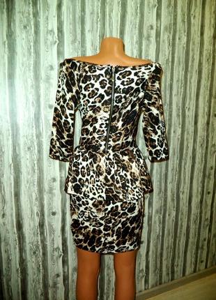 Леопардовое платье футляр с баской-открытые плечи3 фото