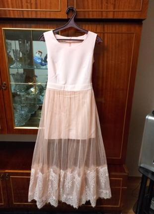 Вечернее платье