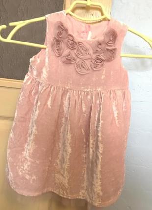 Плаття на дівчинку