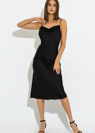 Чорна міді сукня в білизняному стилі атласна сукня з відкритою спинкою плаття міді атласне