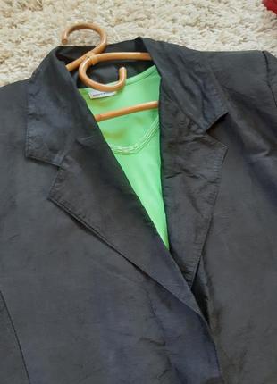 Базовый черный шелковый пиджак,  р. 38-405 фото