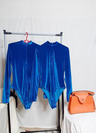 Оксамитові боді