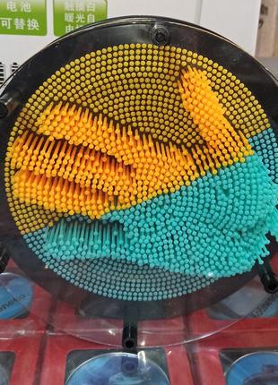 Экспресс скульптор pin art круглый гвоздики патриотический желто-голубой ,20*18 см