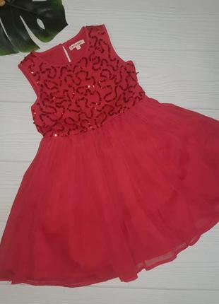 Ошатна червона сукня на 6 років