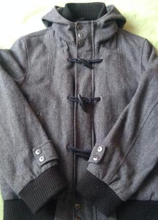Демісезонна кашемірова куртка з капюшоном