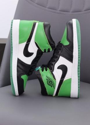 Кроссовки nike air jordan 1 retro white black green