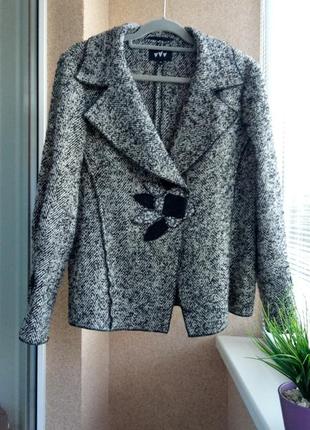 Гарний якісний укорочений утеплений кардиган з вмістом вовни