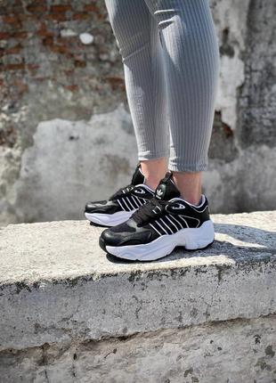 Женские кроссовки adidas magmur runner black white текстильные кроссовки адидас черненное с бельлым