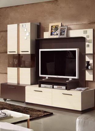 Модульна гірка у вітальню сага.