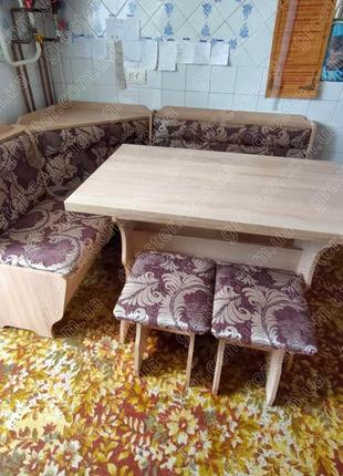 Кухонный уголок кардинал с раскладным столом и 2 табурета