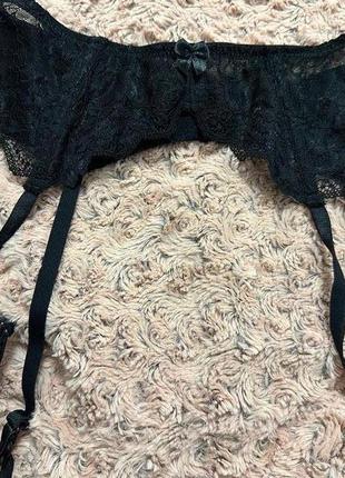 Чорний мережевний пояс для панчіх л розмір