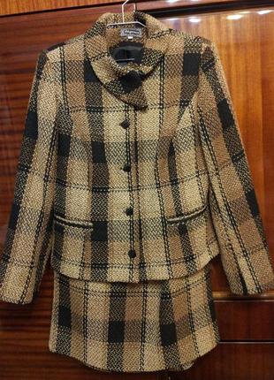 Костюм двойка пиджак с юбкой 50 размера