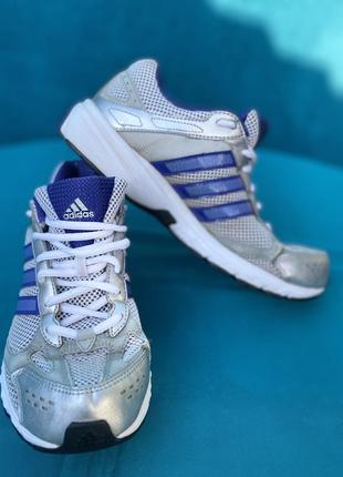 Кроссовки adidas,38