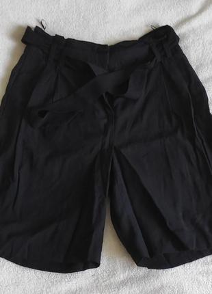 Женские шорты черные
