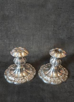 Два срібних свічника, 1905 рік, англія.