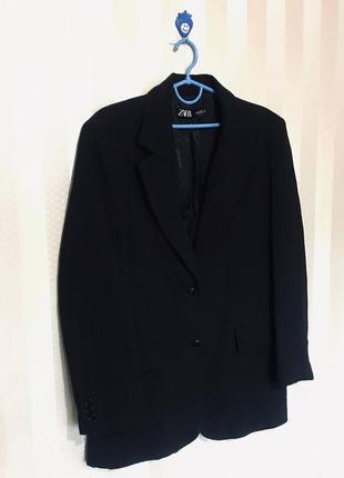 Хіт сезону чорний піджак у чоловічому стилі з розширеною лінією плеча вільного крою від zara.2 фото