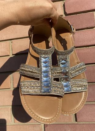 Босоножки натуральная кожа, стильные босоножки с камнями, босоножки кожаные