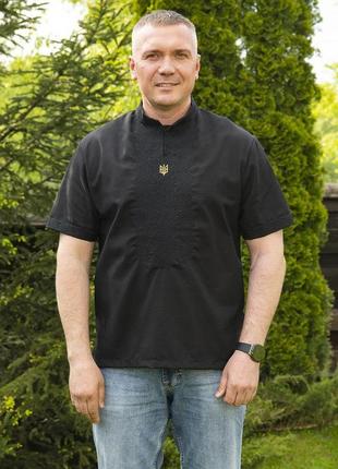 Вишиванка лляна, чоловіча, з гербом, чорна, короткий рукав, топ