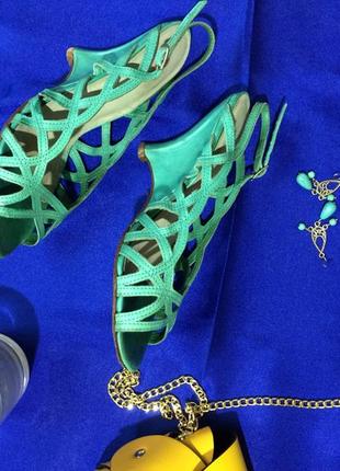 Кожаные бирюзовые босоножки на танкетке бразилия