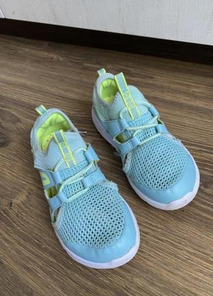 Босоніжки макасіни