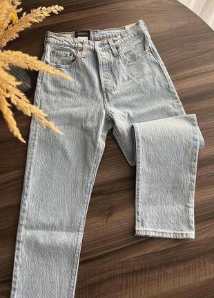 Женские джинсы мом levis 501 оригинал levi’s5 фото