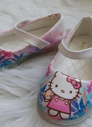 Туфли для девочки