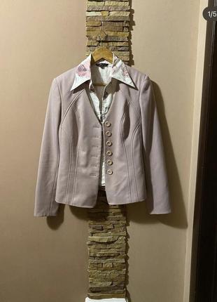 Костюм тройка