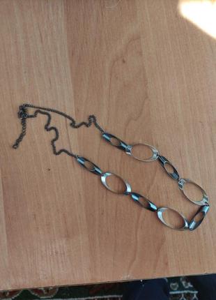 Прикраса на шию