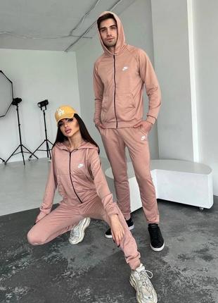 Спортивний костюм