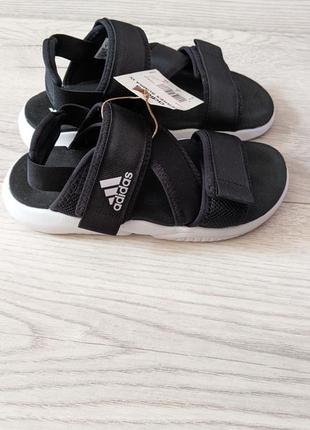 Сандалі, босоніжки adidas 36р5 фото