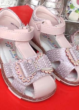 Розовые босоножки сандалии для девочки закрытые блестящие с бантиком камнями
